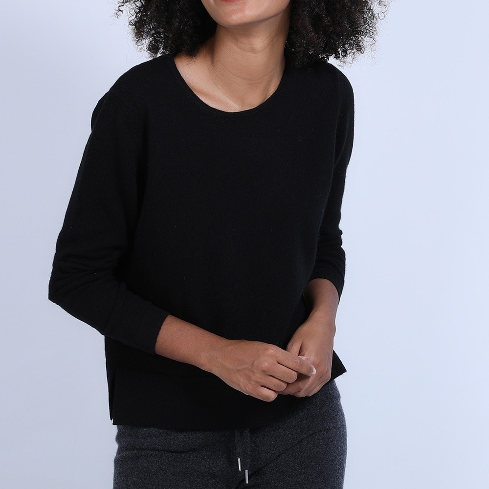 Weekend Andrea Jovine Black Cropped Sweater